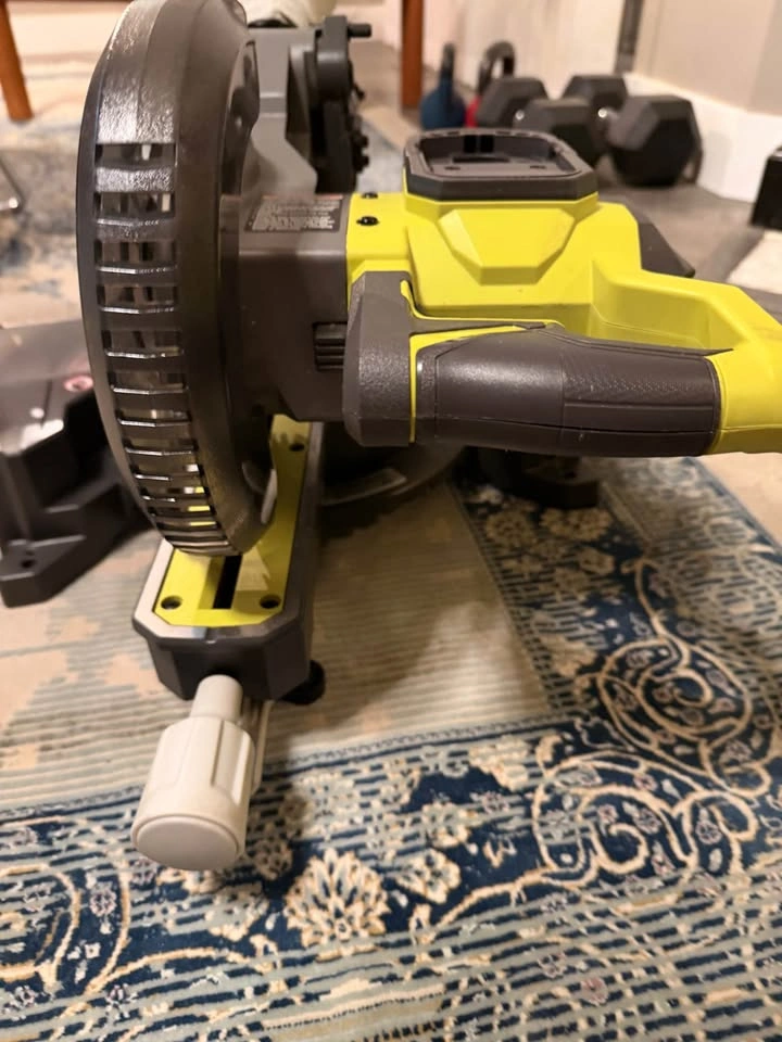 RYOBI 18V ONE+ Cordless 7-1/4" Sliding Compound Miter Saw - photo 2
