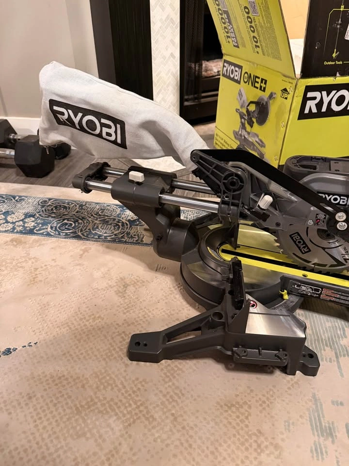 RYOBI 18V ONE+ Cordless 7-1/4" Sliding Compound Miter Saw - photo 5