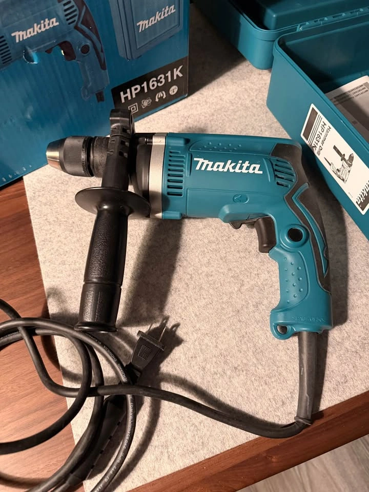 Makita HP1631K 710W Corded Hammer Drill Kit - photo 3