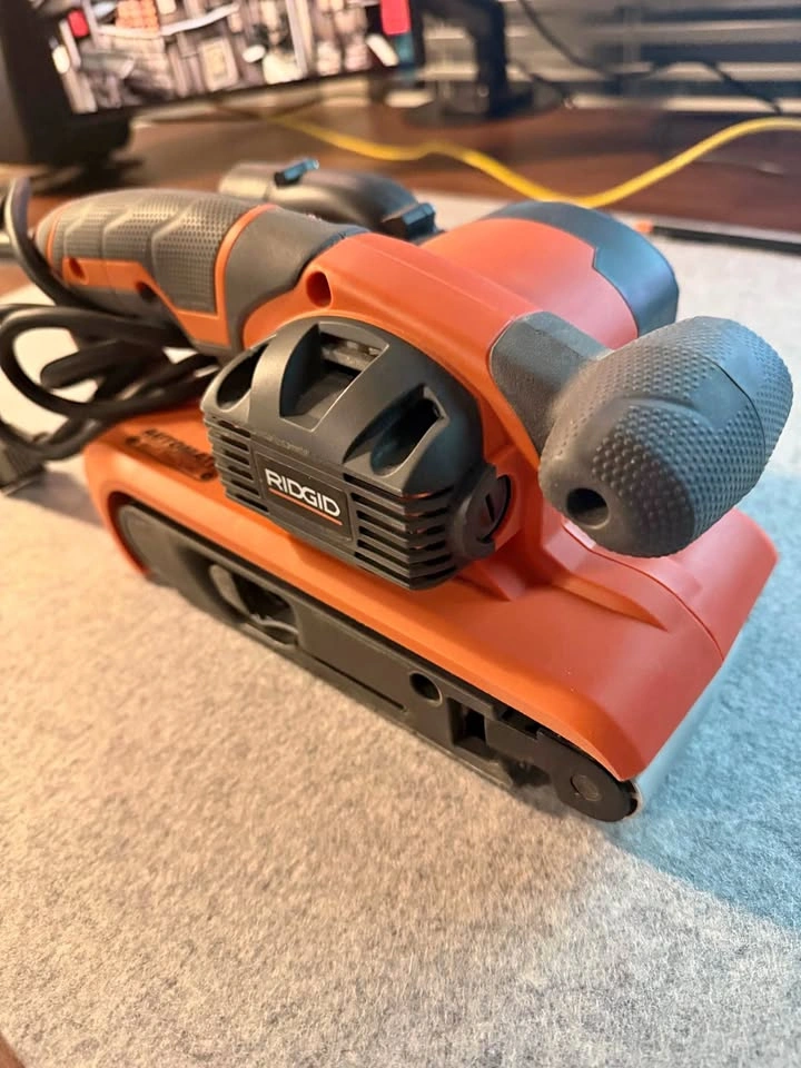 Ridgid Heavy Duty Variable Speed 3x13” Belt Sander