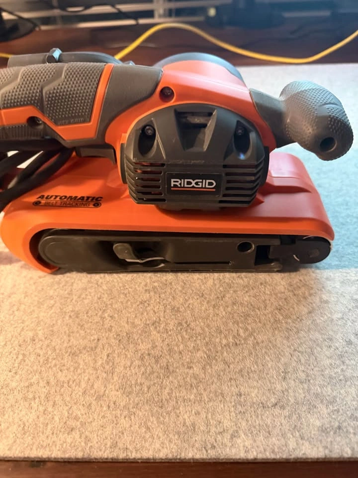 Ridgid Heavy Duty Variable Speed 3x13” Belt Sander - photo 3