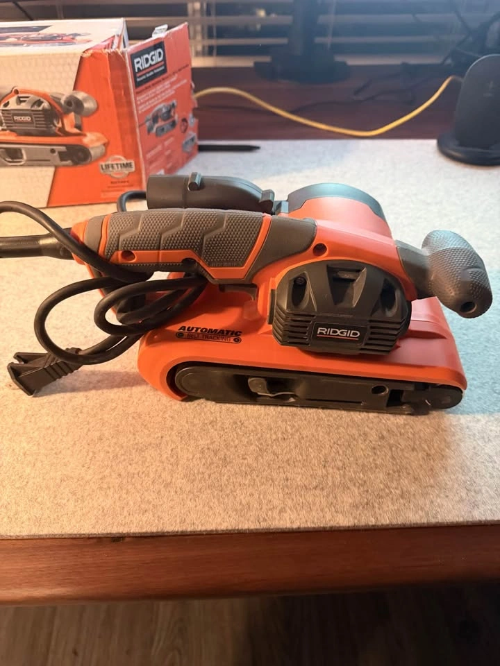 Ridgid Heavy Duty Variable Speed 3x13” Belt Sander - photo 4