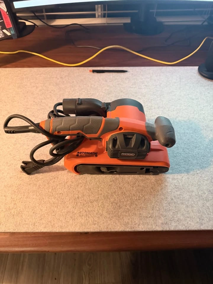 Ridgid Heavy Duty Variable Speed 3x13” Belt Sander - photo 5