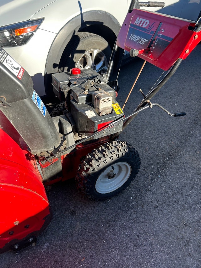 MTD Snowblower - photo 3