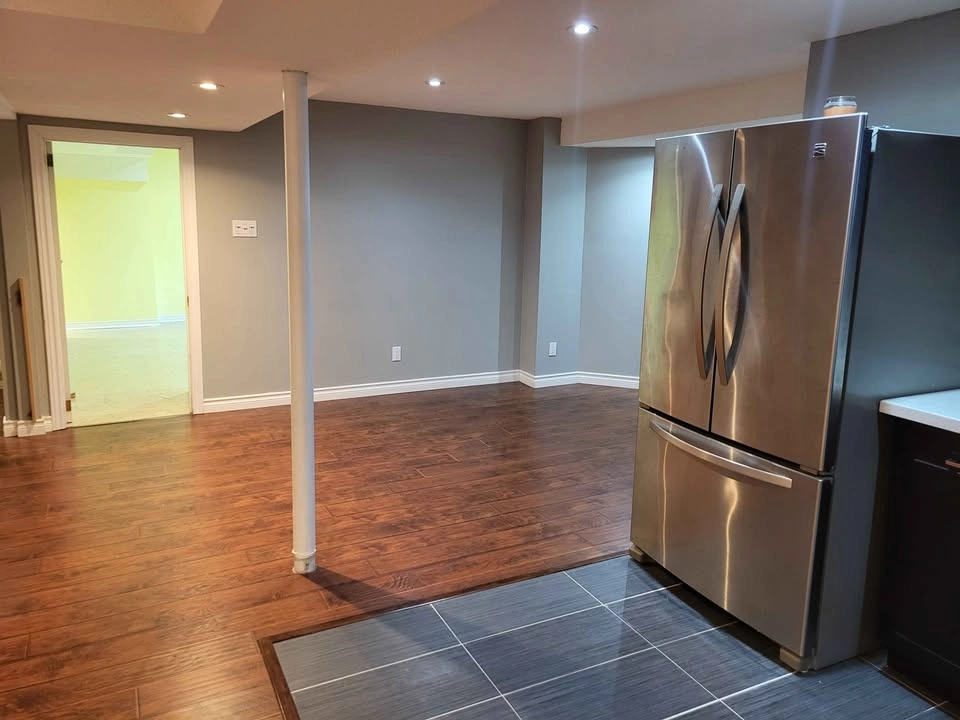 1-Bedroom Basement Apartment with Separate Entrance - Nov 1st - photo 5