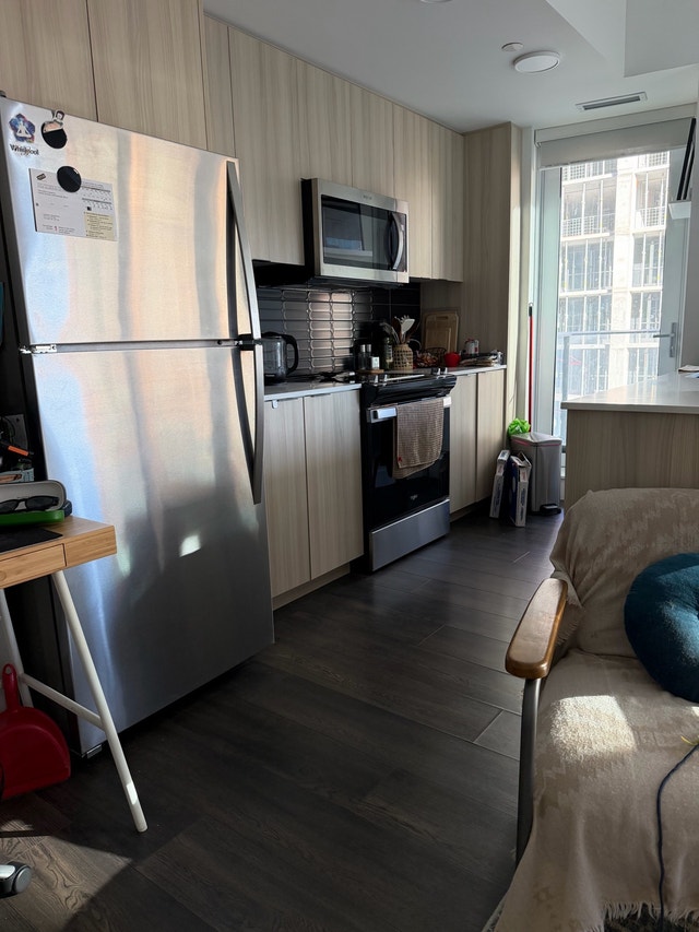 Downtown apartment for rent - one bedroom - photo 2