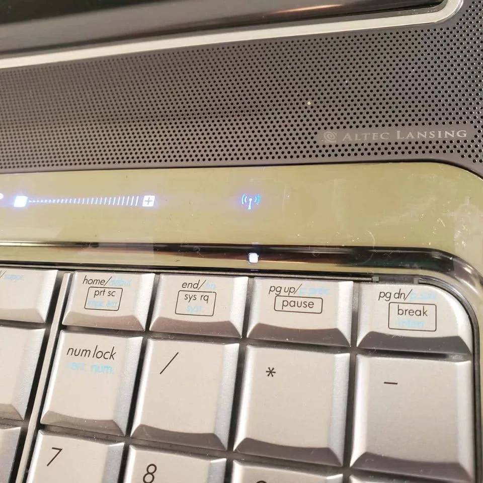 HP HDX 18 laptop image indicator(10)