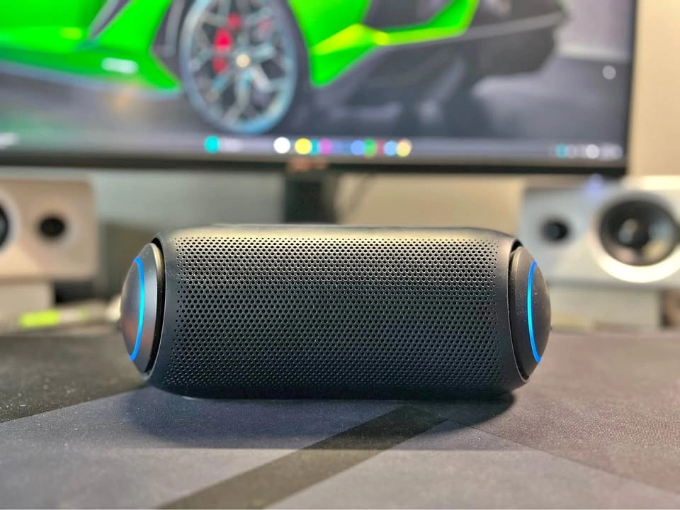 LG PL7 Bluetooth Speakers