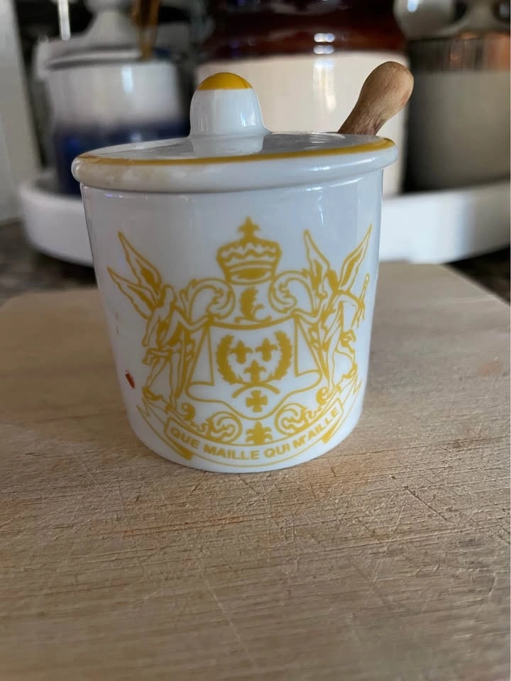 Vintage Maille French Porcelain Mustard Pot with Original Spoon - photo 2
