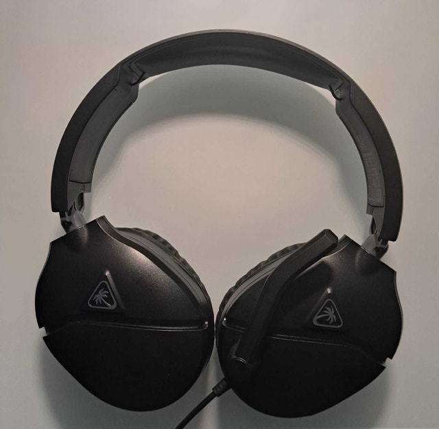 Gaming Headphones With Mic ( Turtle Beach)