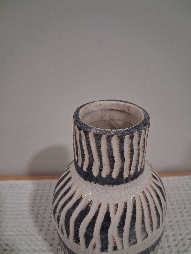 Ceramic Decorative Vase - photo 2