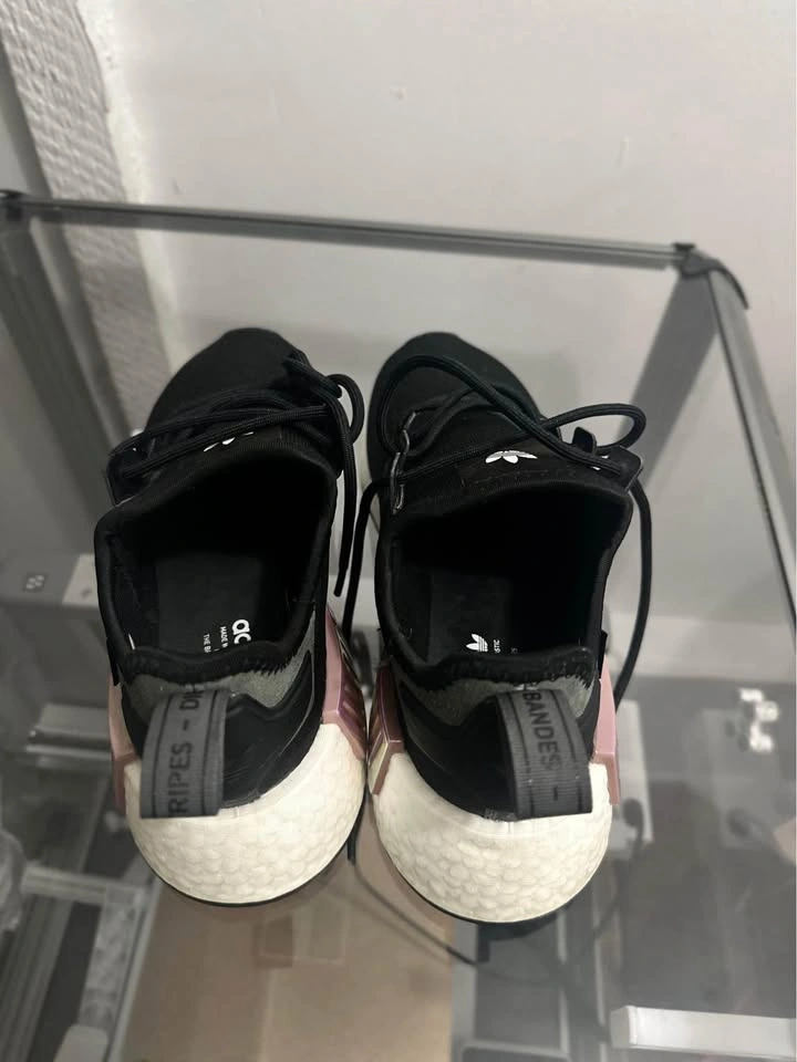 adidas NMD_R1 Women's Size 6.5 Shiny Finish - photo 3