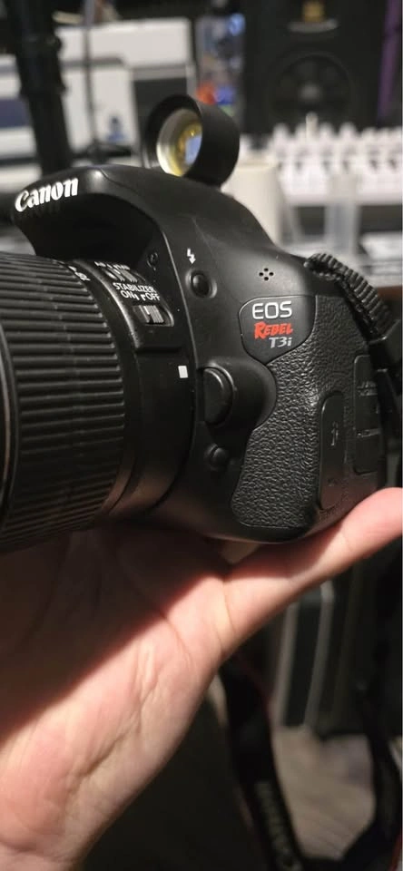 Canon EOS Rebel T3i Kit with 18-55mm Lens & 420-800mm Telephoto - photo 3