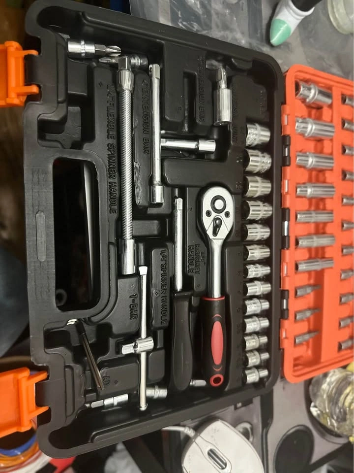 1/4 inch Socket Wrench Set - photo 2