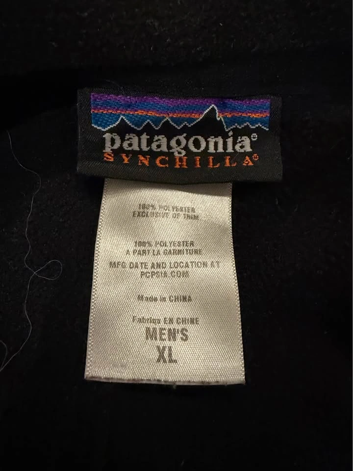 Like new, Patagonia Men's XL Synchilla Fleece - photo 2