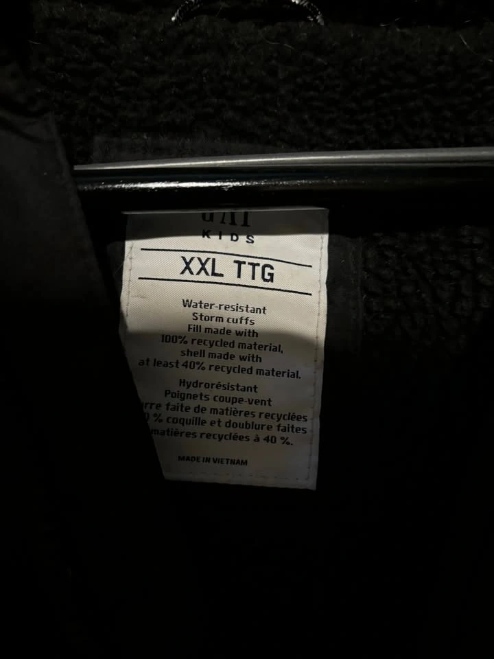GAP Kids Black Puffer Jacket XXL or size 16-18 - photo 3