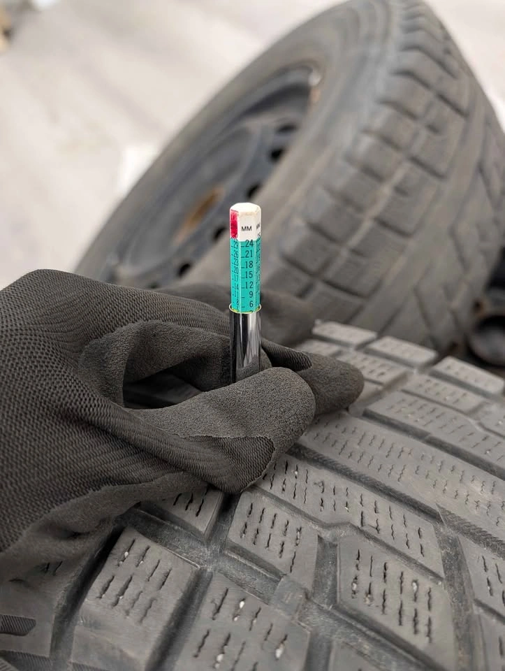 215/70/R16 Winter Tires - photo 2