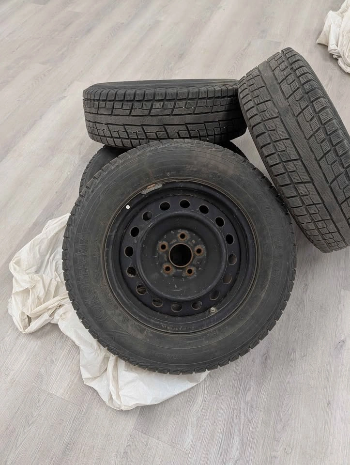 215/70/R16 Winter Tires - photo 3