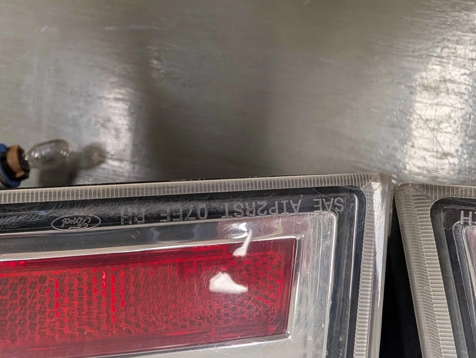 2007-2010 Ford Edge Tail lights - photo 4