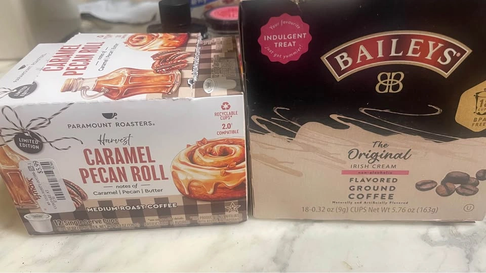 Limited Edition Coffee Pods - Caramel Pecan Roll & Baileys - photo 2