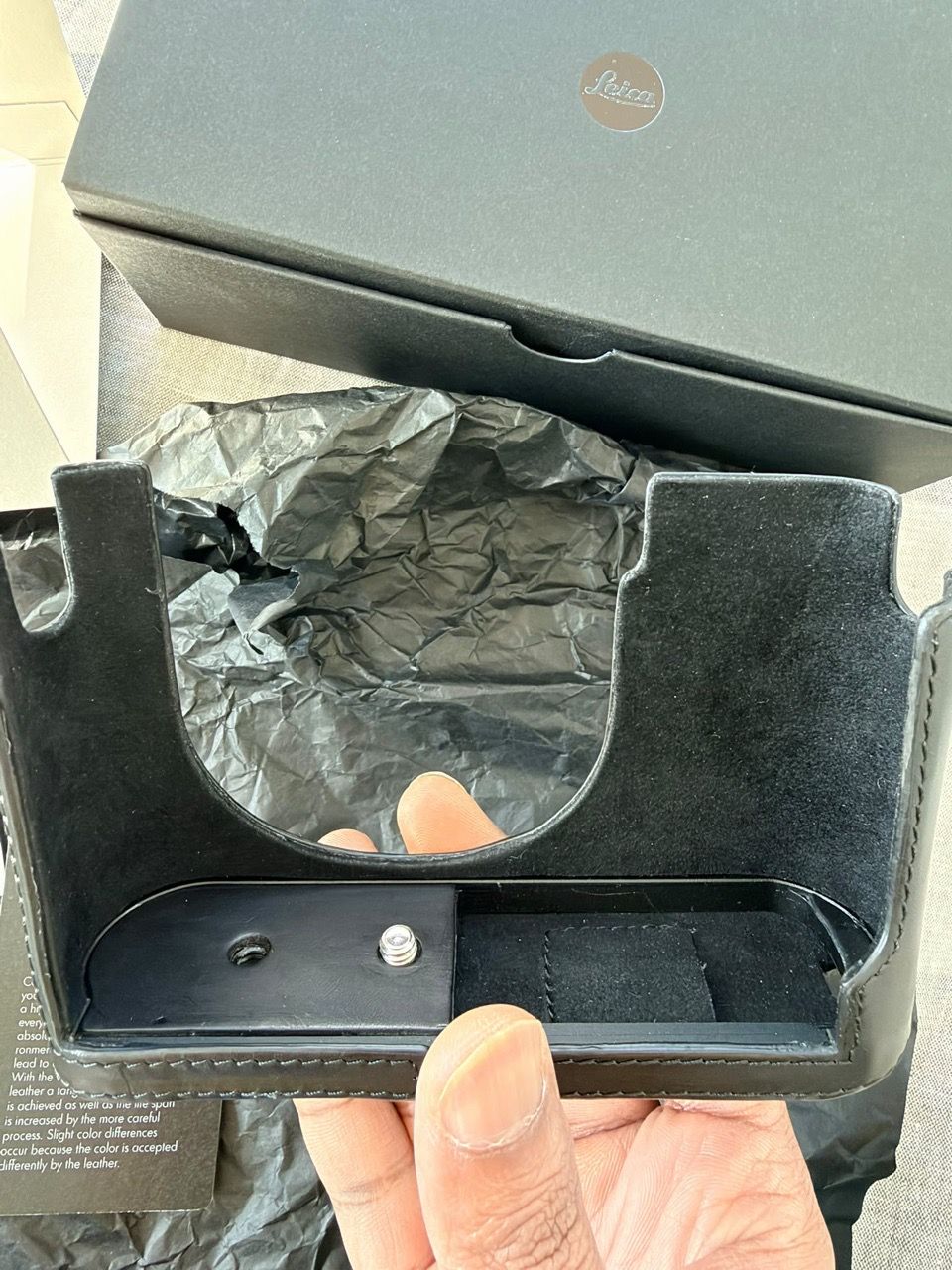 Leica Protector Q3 Black Leather Case - photo 3