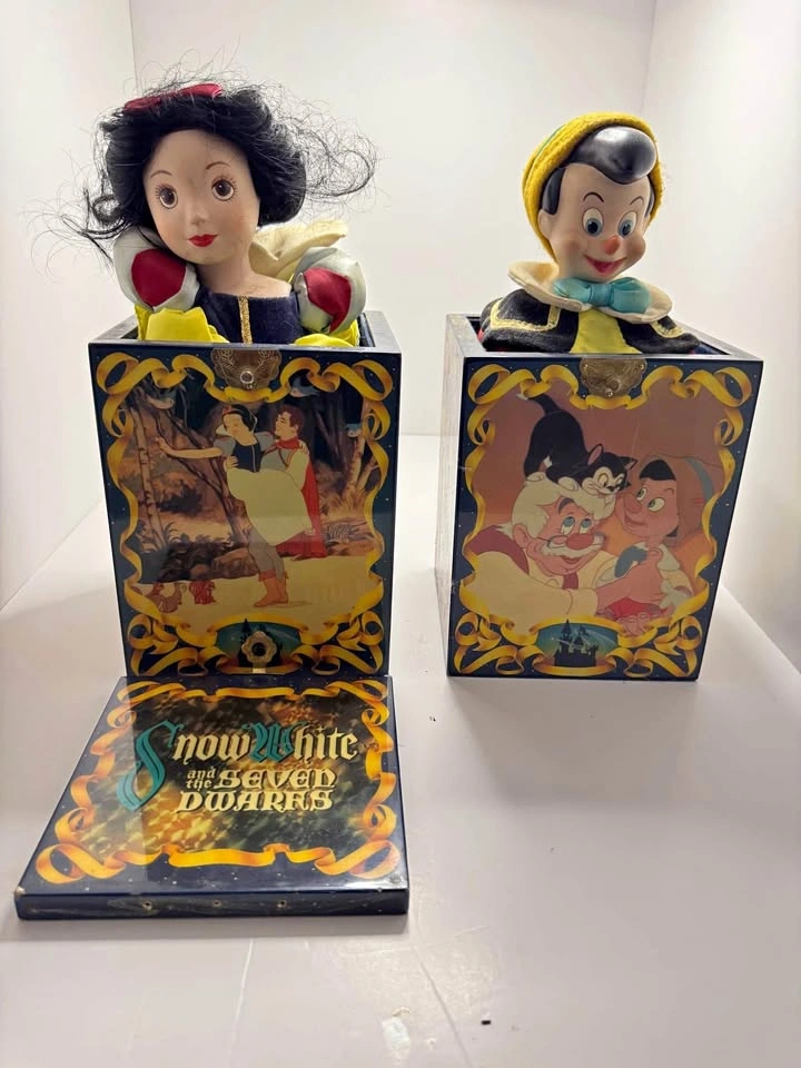 Enesco Disney Musical Jack In The Box Snow White and Pinocchio