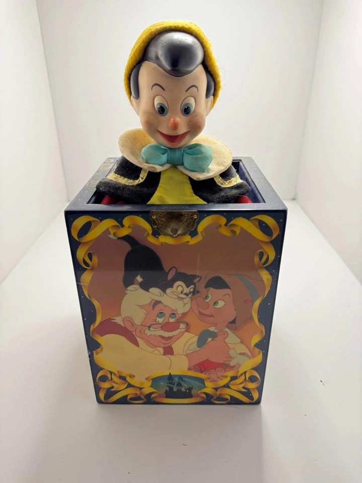 Enesco Disney Musical Jack In The Box Snow White and Pinocchio - photo 3