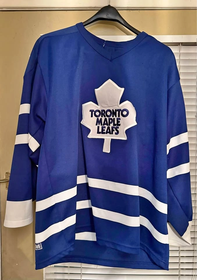 Toronto Maple Leafs Jersey, 90s, Size Large