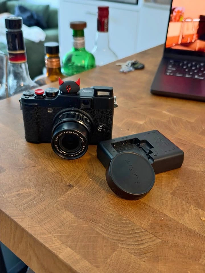 Fujifilm x10 Digital Camera