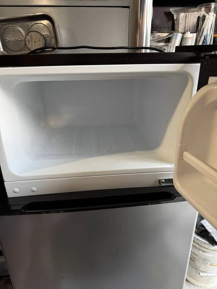 Arctic King ARM32D5ASL 3.2 Cu Ft Two Door Mini Fridge - photo 2