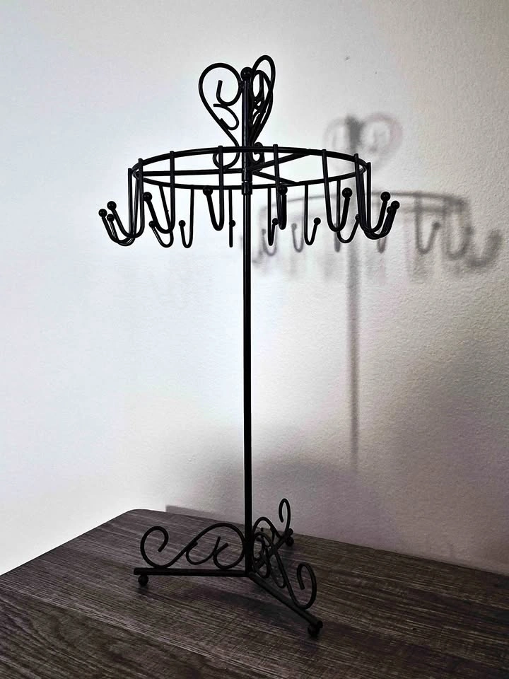 Necklace Stand
