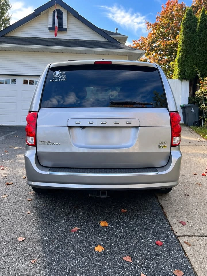 2018 Dodge Grand Caravan GT - photo 3