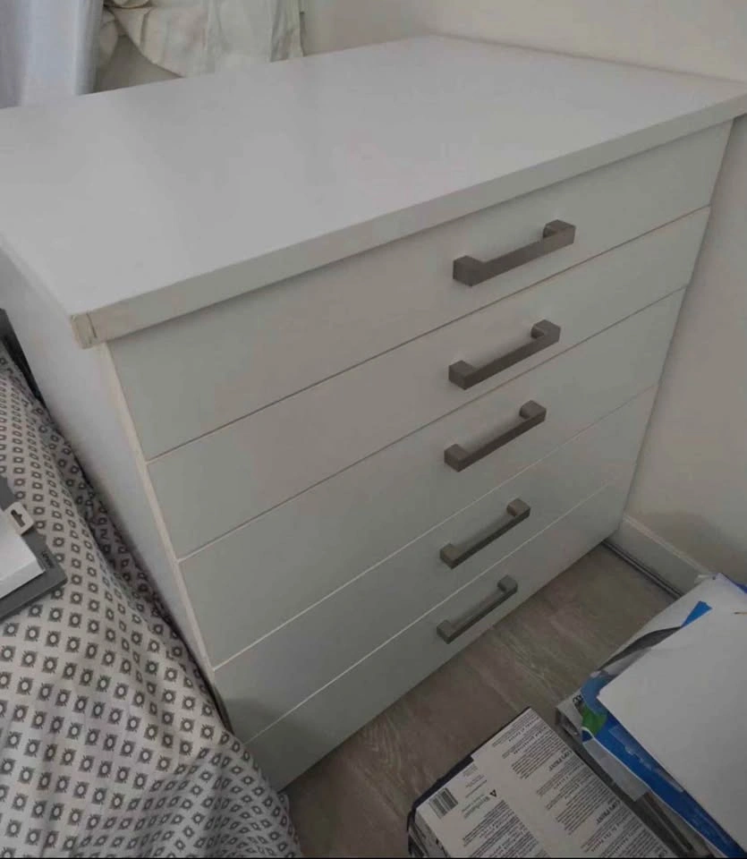 White 5-Drawer Dresser with Rear Storage Shelves - photo 2