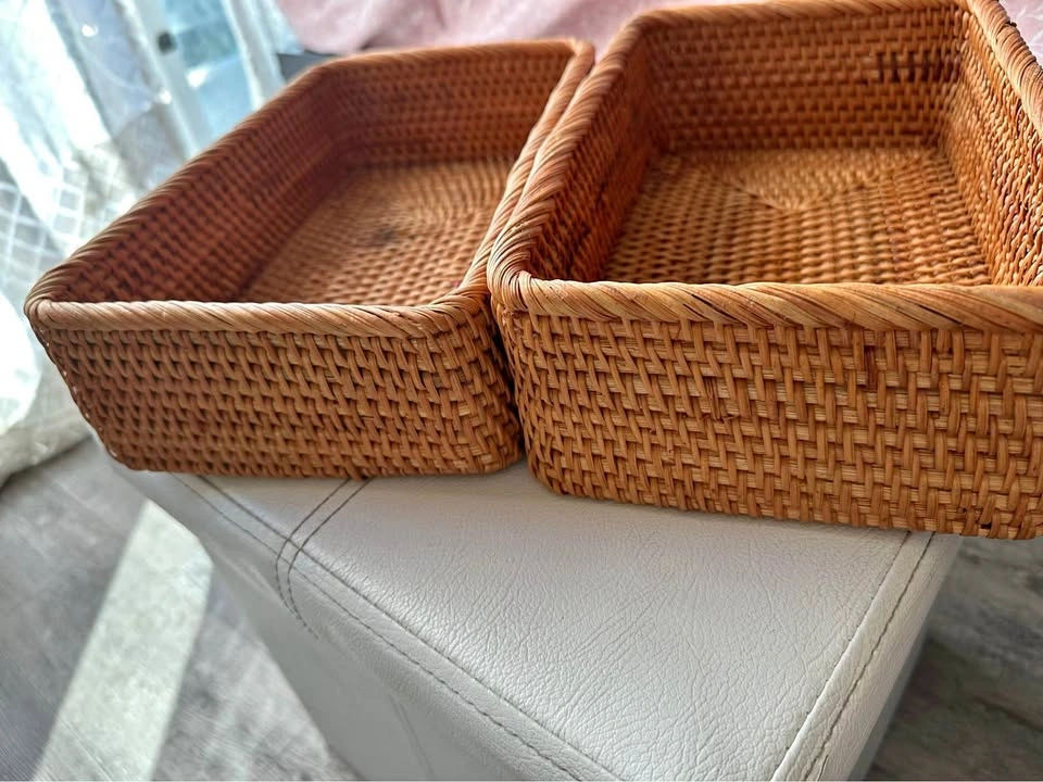 2 wicker rectangular basket