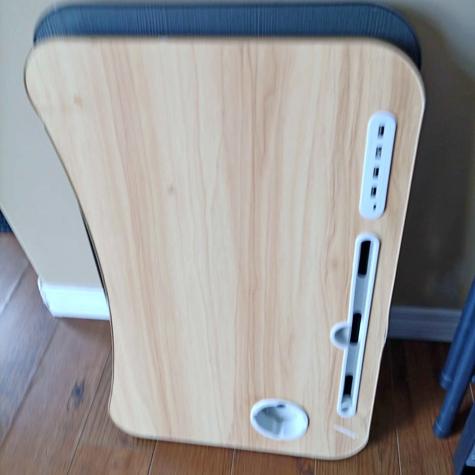 Folding laptop desks