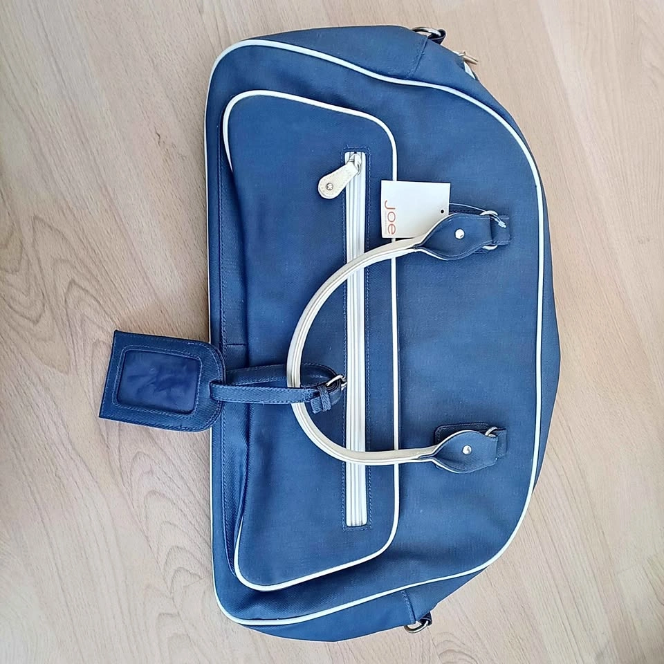 gently used handbag