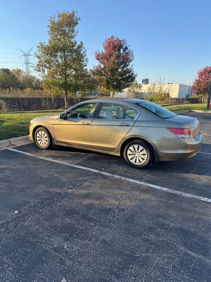2008 Honda Accord LX Sedan 4D - photo 4