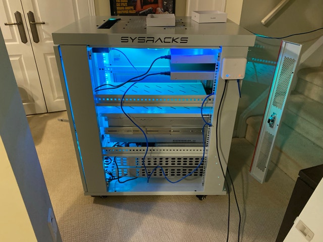 Sysracks Server Cabinet - 18U 32 inch depth - photo 2