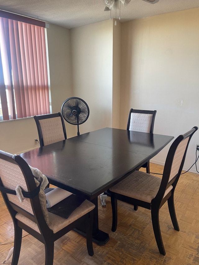 dining table - photo 3