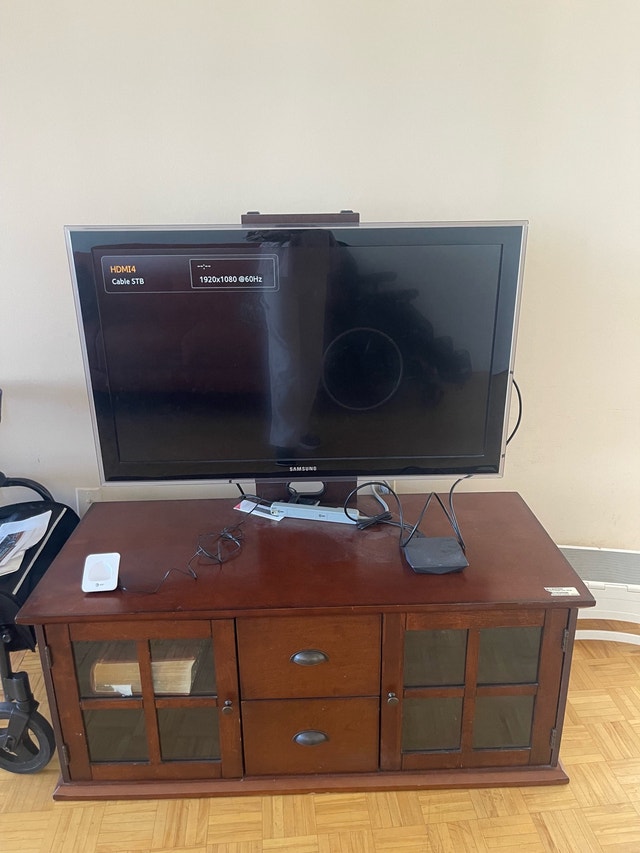 TV WITH STAND (BUNDLE) - photo 2
