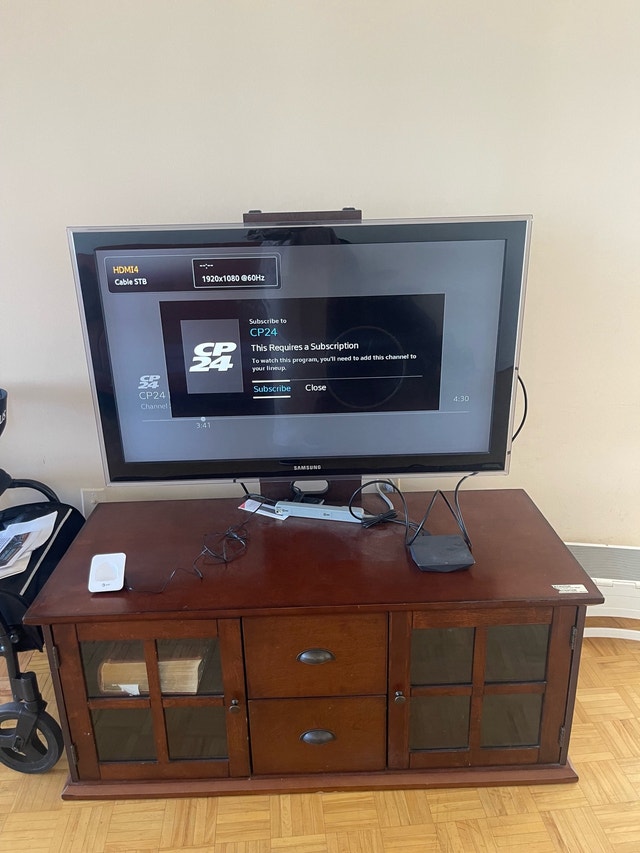TV WITH STAND (BUNDLE) - photo 3