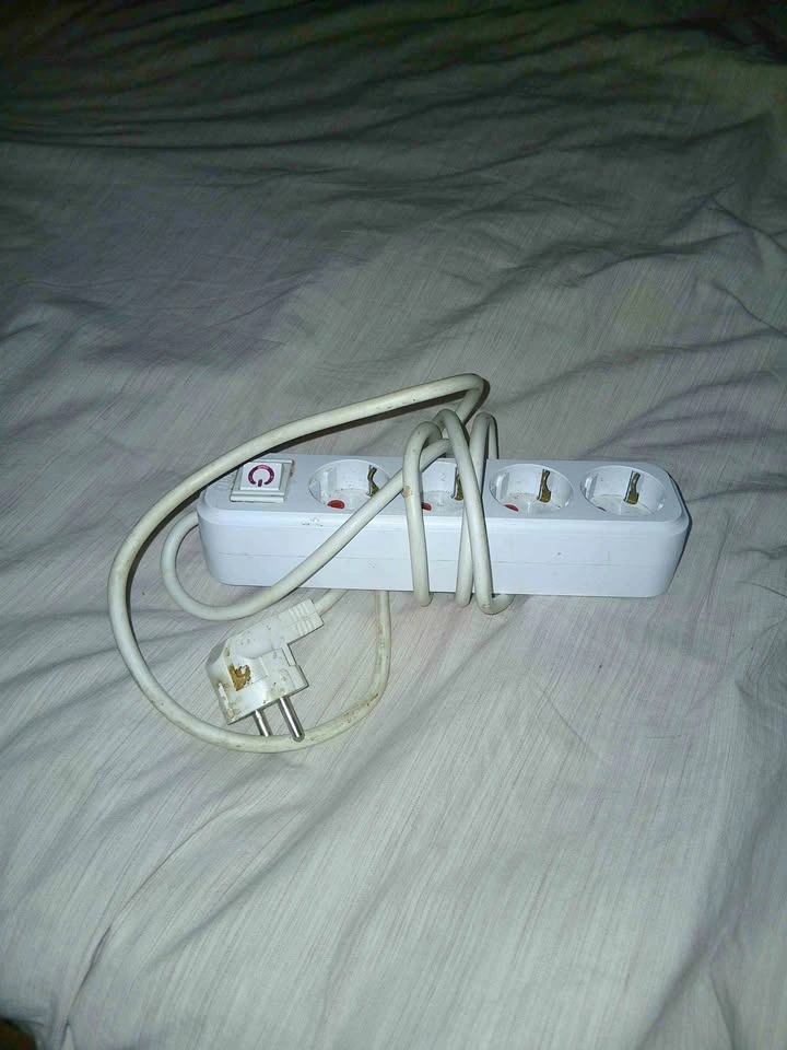 Outlet extension - European
