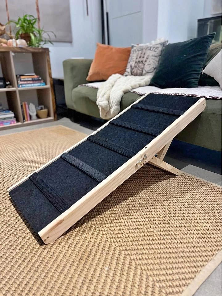 Dog Ramp for Couch & Bed – New in Box, Adjustable