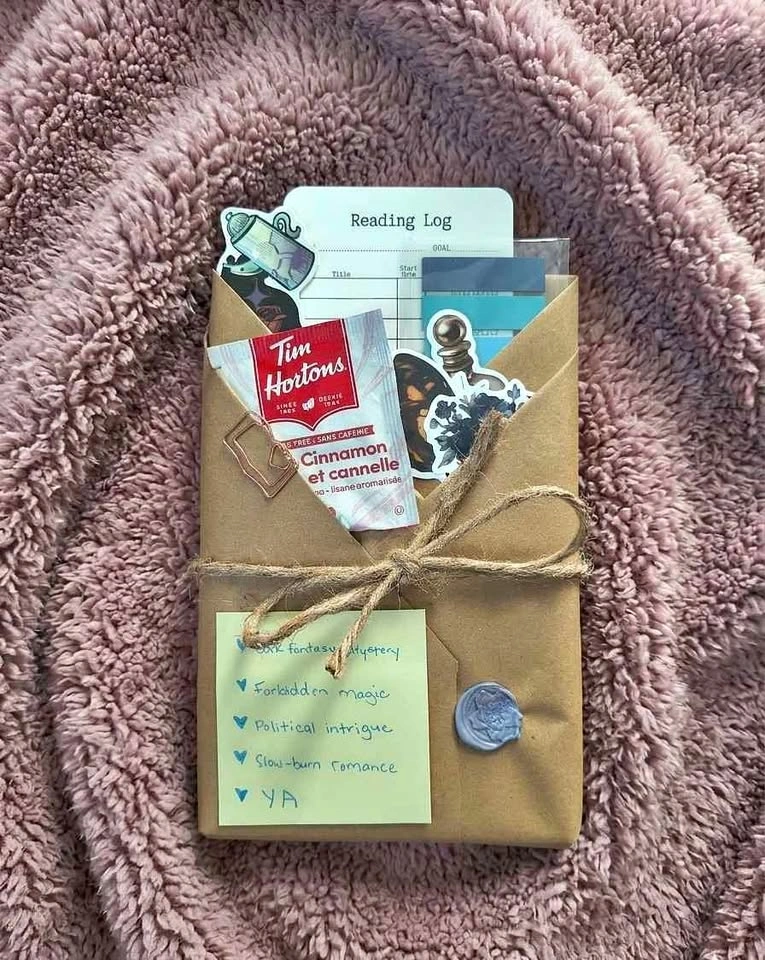 Blind Date with a Book Gift Set