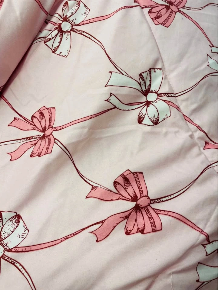Pink bows comforter Queen