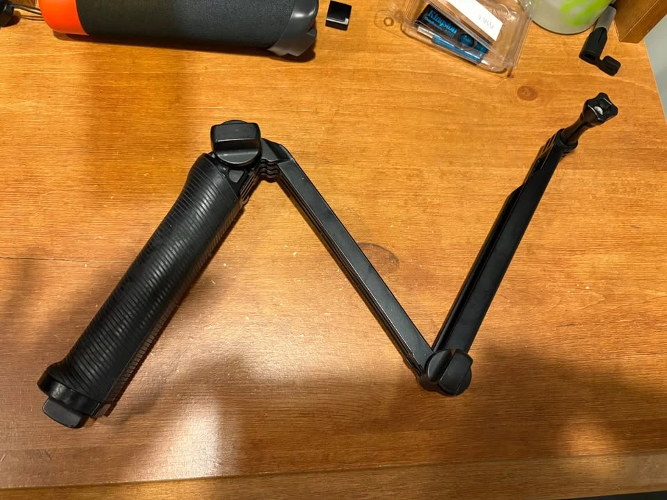 Original Go Pro Handler and 3 Way Tripod Extension pole - photo 3