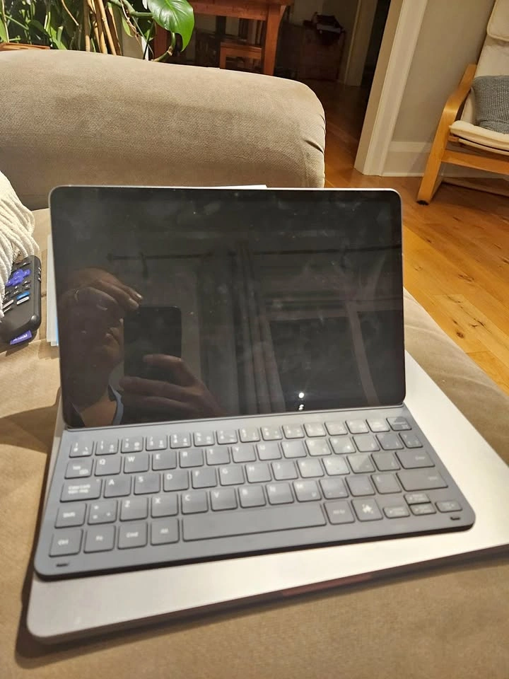 Keyboard CASE ONLY - Samsung Galaxy Tab S11 Folio Case