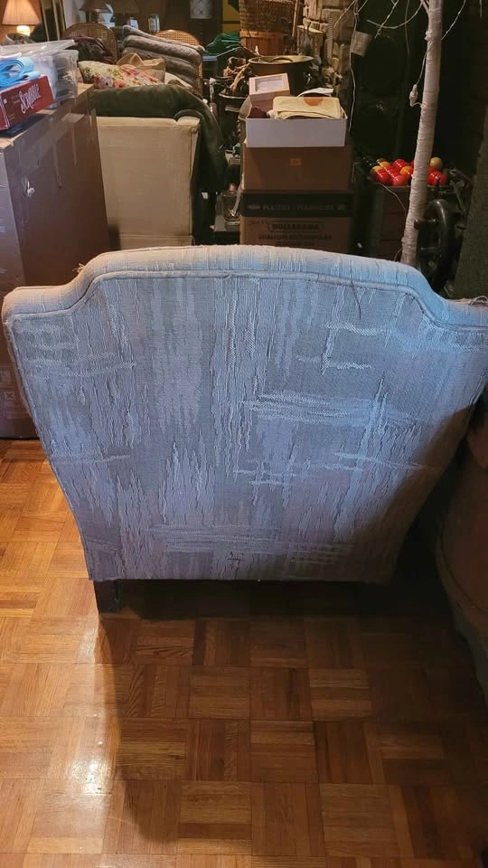 FREE Vintage Armchair — Reupholstery Project - photo 5