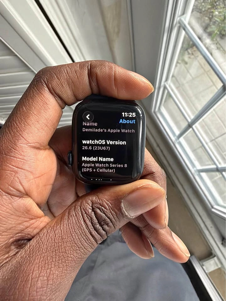 Apple Watch Series 8 (GPS + Cellular) 41mm