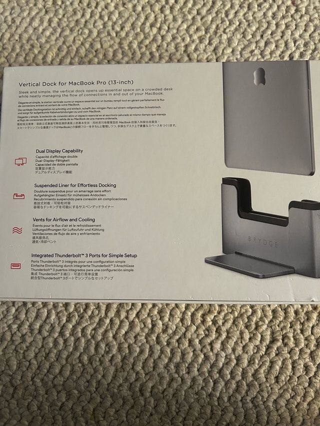 Brydge Vertical Dock for 13-inch MacBook Pro - photo 2